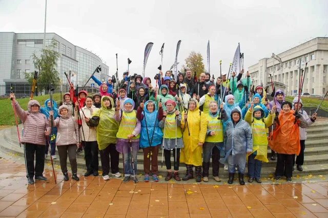Более 50 жителей Люберец приняли участие в спортивном мероприятии, посвященном Дню ходьбы