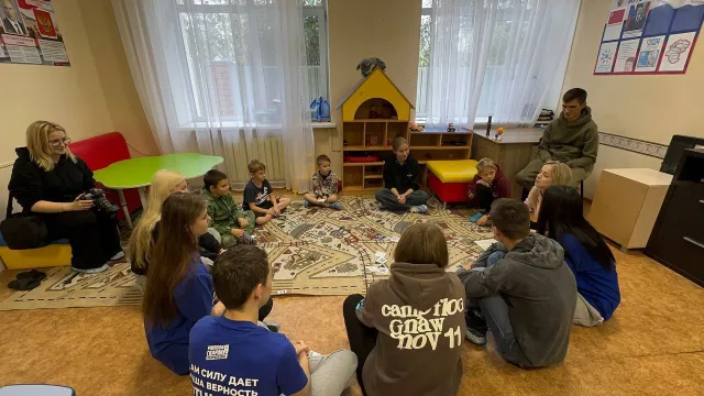 Волонтеры Люберец организовали для детей реабилитационного центра досуговые мероприятия